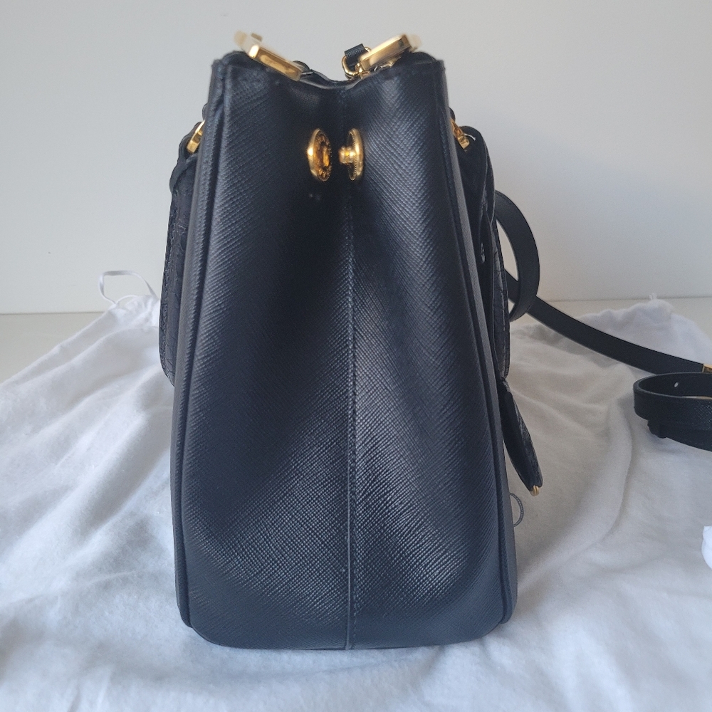 PRADA Crocodile Galleria Saffiano Leather Black Bag - Picture 14 of 17